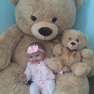 Meet your Posher, Leyda